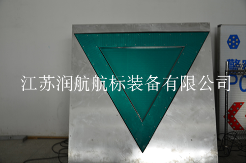 橋梁助航標(biāo)志建設(shè)