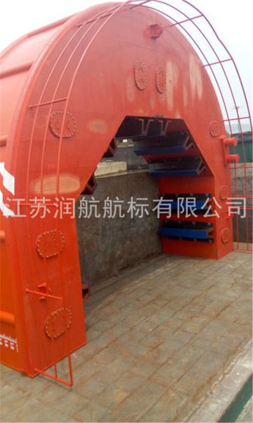 鋼覆橋墩防撞設(shè)施