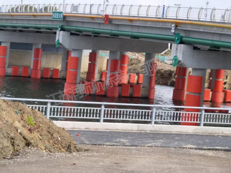 橋墩防撞設(shè)施