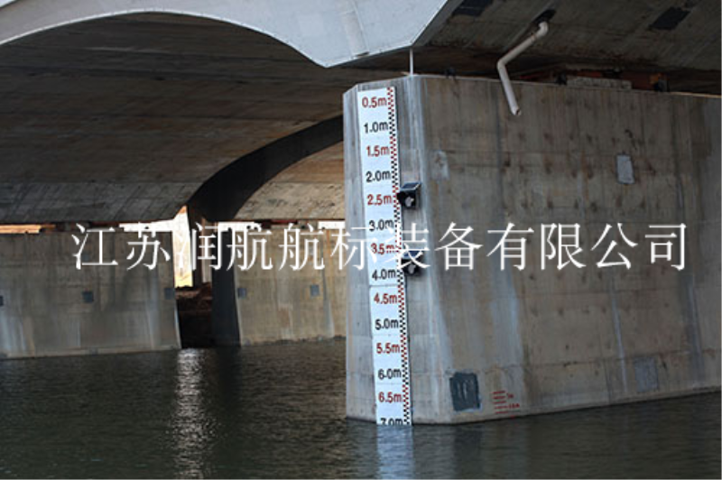 橋梁助航標(biāo)志建設(shè)